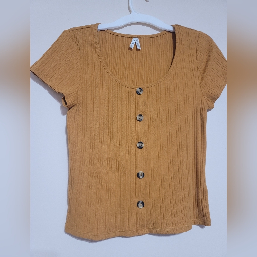 Mudd Women's Mustard Button-Down Top